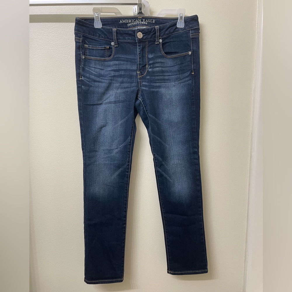 American Eagle Super Stretch Skinny Jean Size 10 Short
